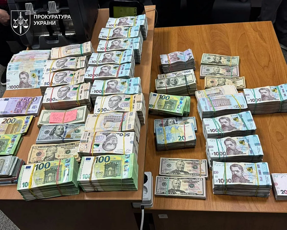 23,5 млрд грн финансовых операций: ОГП и БЭБ сообщили о разоблачении преступной организации