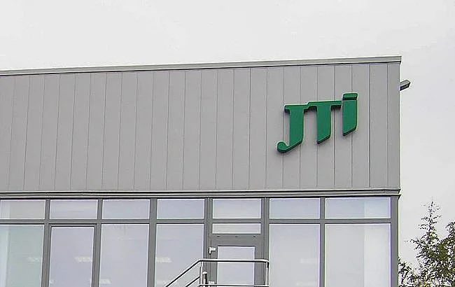 Табачная фабрика в Украине остановила работу: ее здание дважды подвергалось атакам