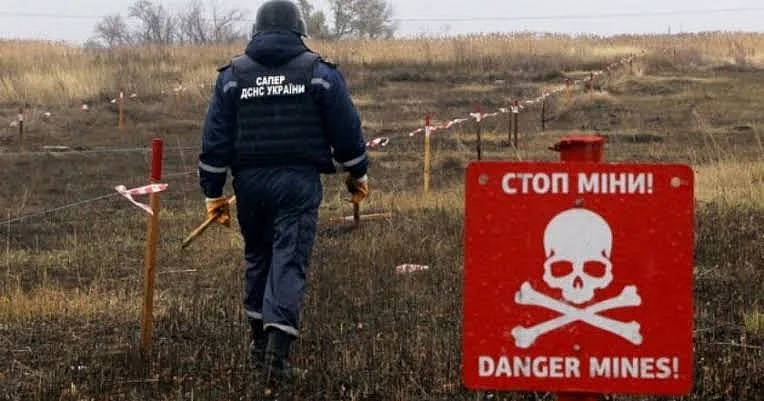 Планові підриви біля Снігурівки: мешканців попередили про знищення вибухонебезпечних предметів