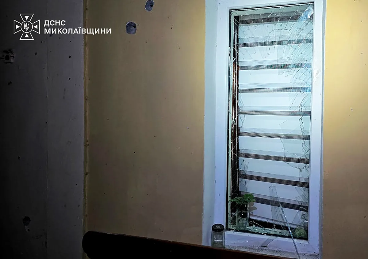 Шесть хозяйственных построек загорелись после атак дронов на Николаевщине