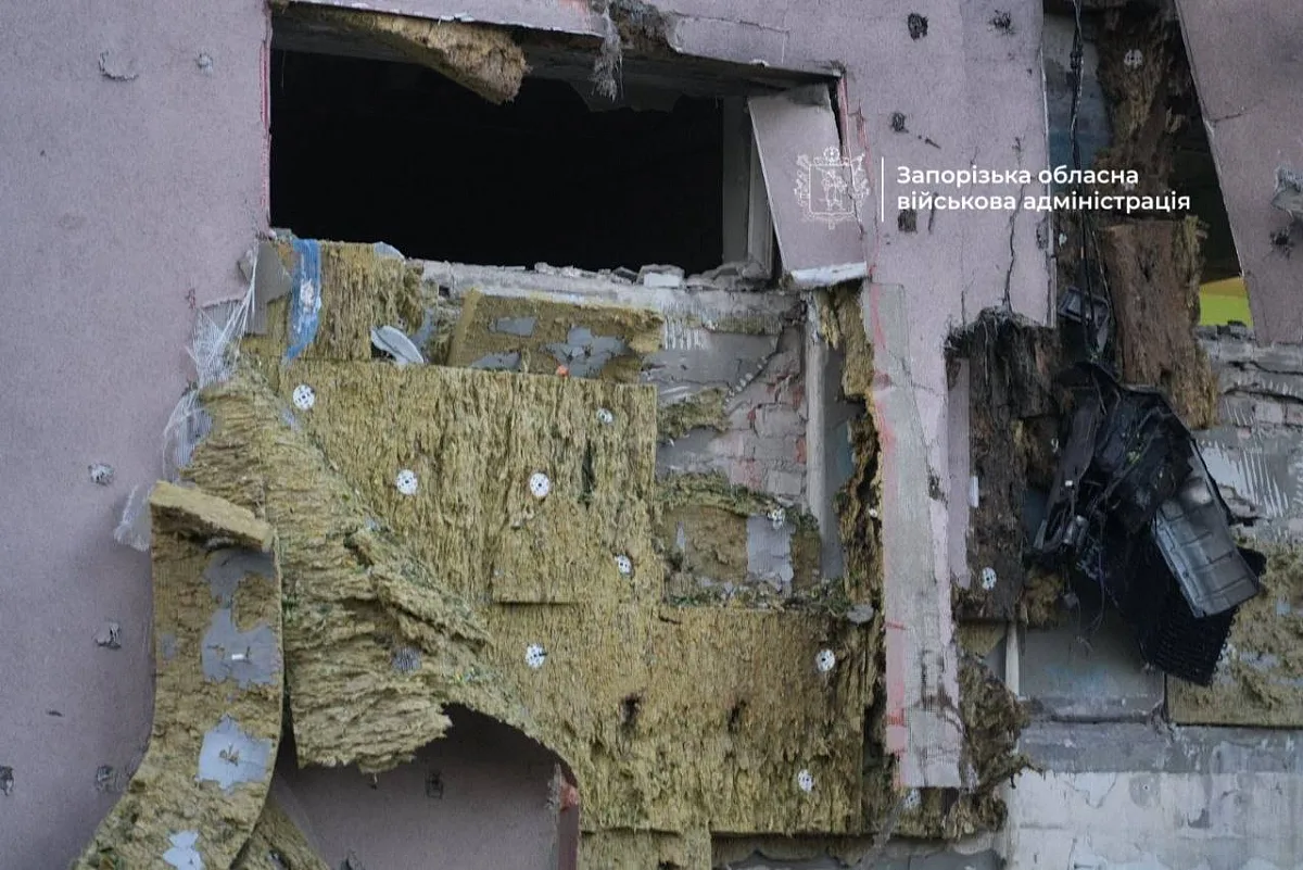Утром россияне атаковали больницы в областном центре: есть пострадавший (фото)