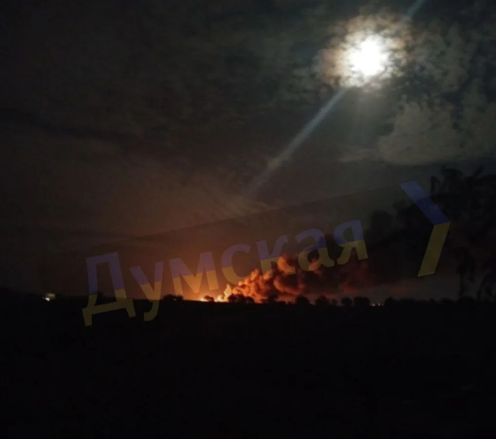 В Одессе после российской атаки возник крупный пожар: есть пострадавшие