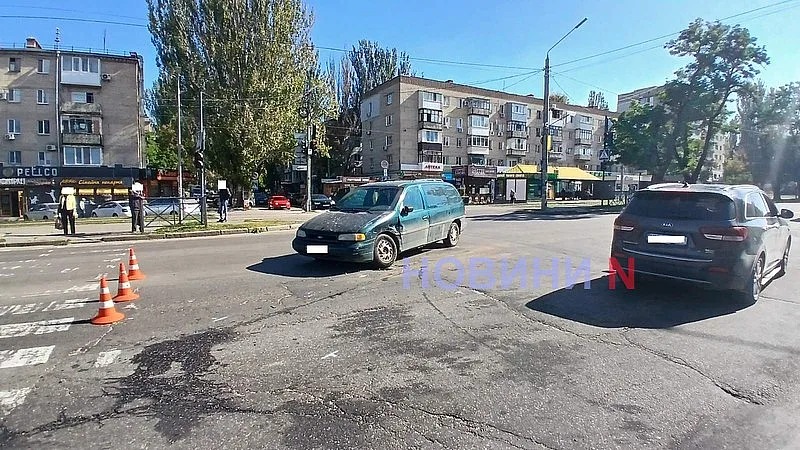 Volkswagen и Ford столкнулись на проспекте в Николаеве  