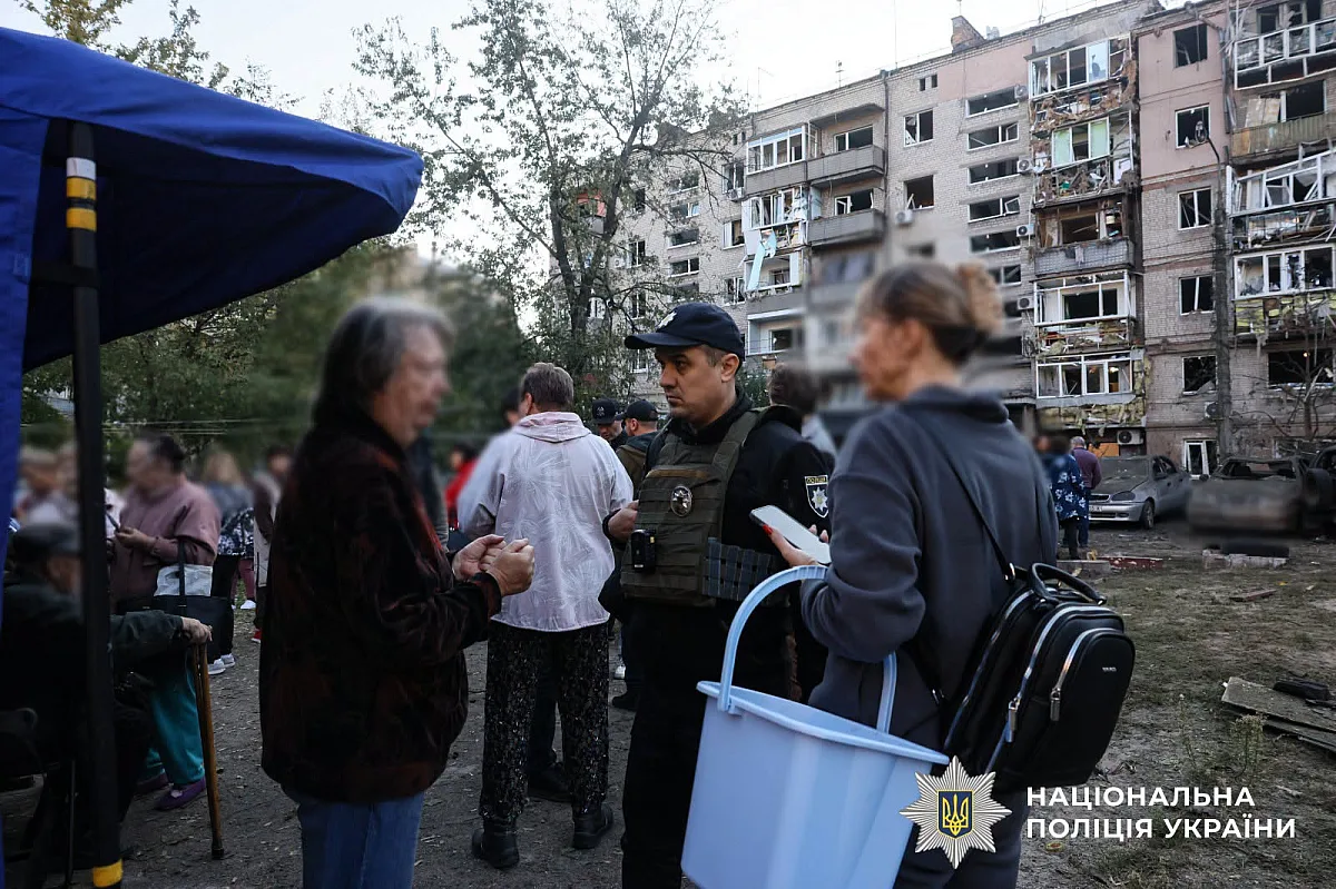 КАБы ударили по жилым районам Запорожья: есть погибшие и 12 пострадавших