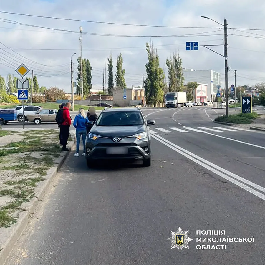 У Миколаєві шукають свідків ДТП, в якому Toyota збила жінку