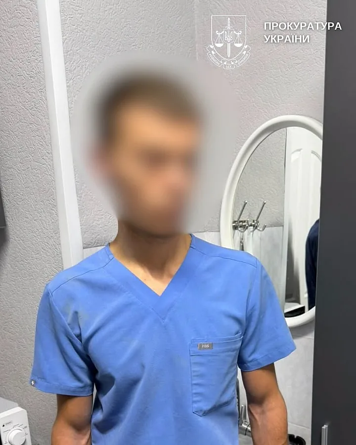 Фиктивные диагнозы ради снятия с воинского учета: в Киеве задержали нейрохирурга