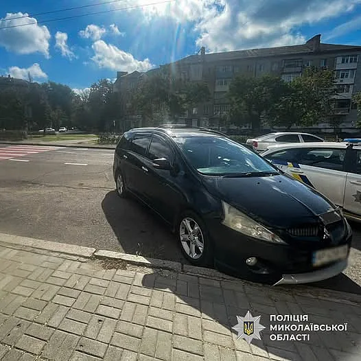 В Николаеве водитель Mitsubishi сбил 11-летнюю девочку на пешеходном переходе