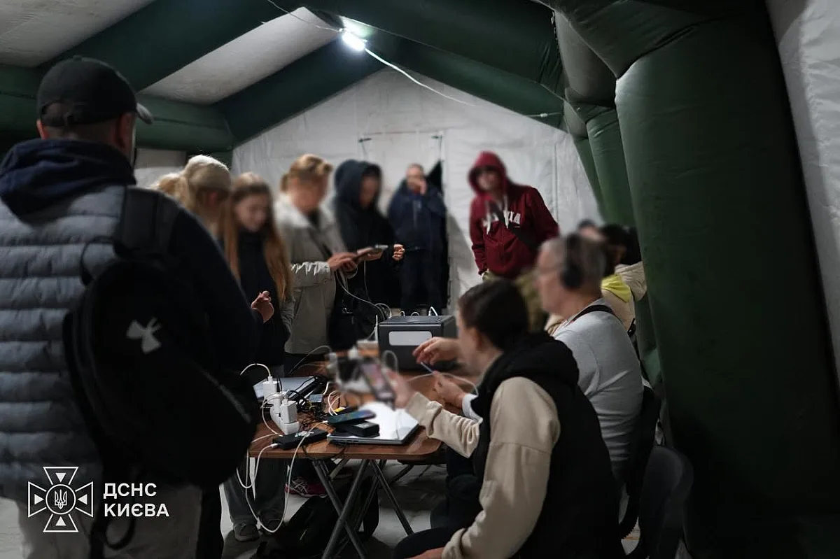 В Киеве развернули пункты несокрушимости из-за перебоев со светом