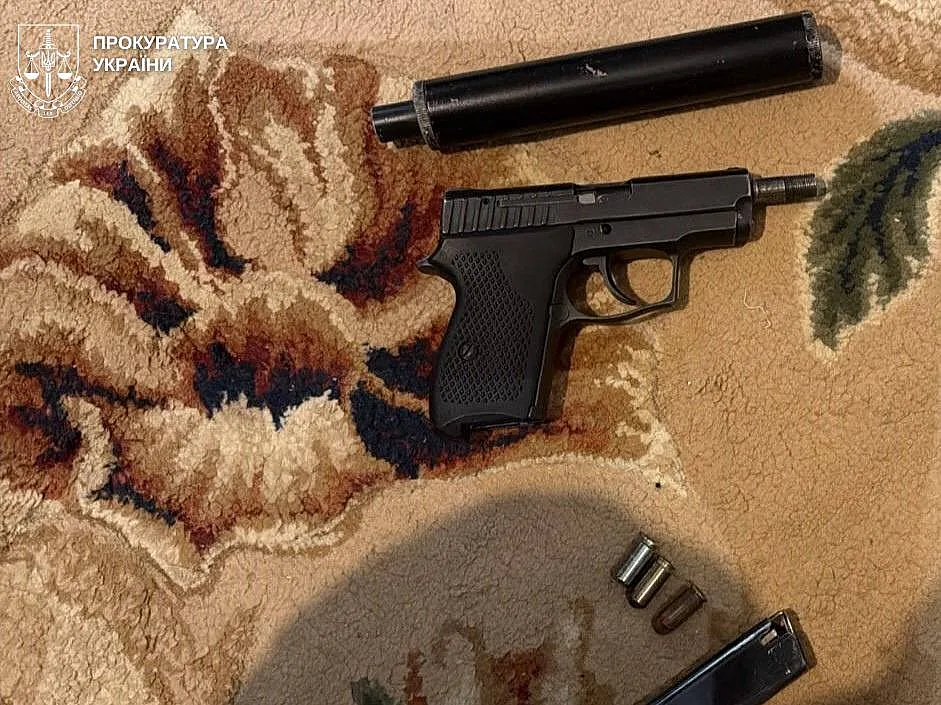 В Николаевском СИЗО вымогали деньги у заключенного: двум мужчинам сообщили о подозрении