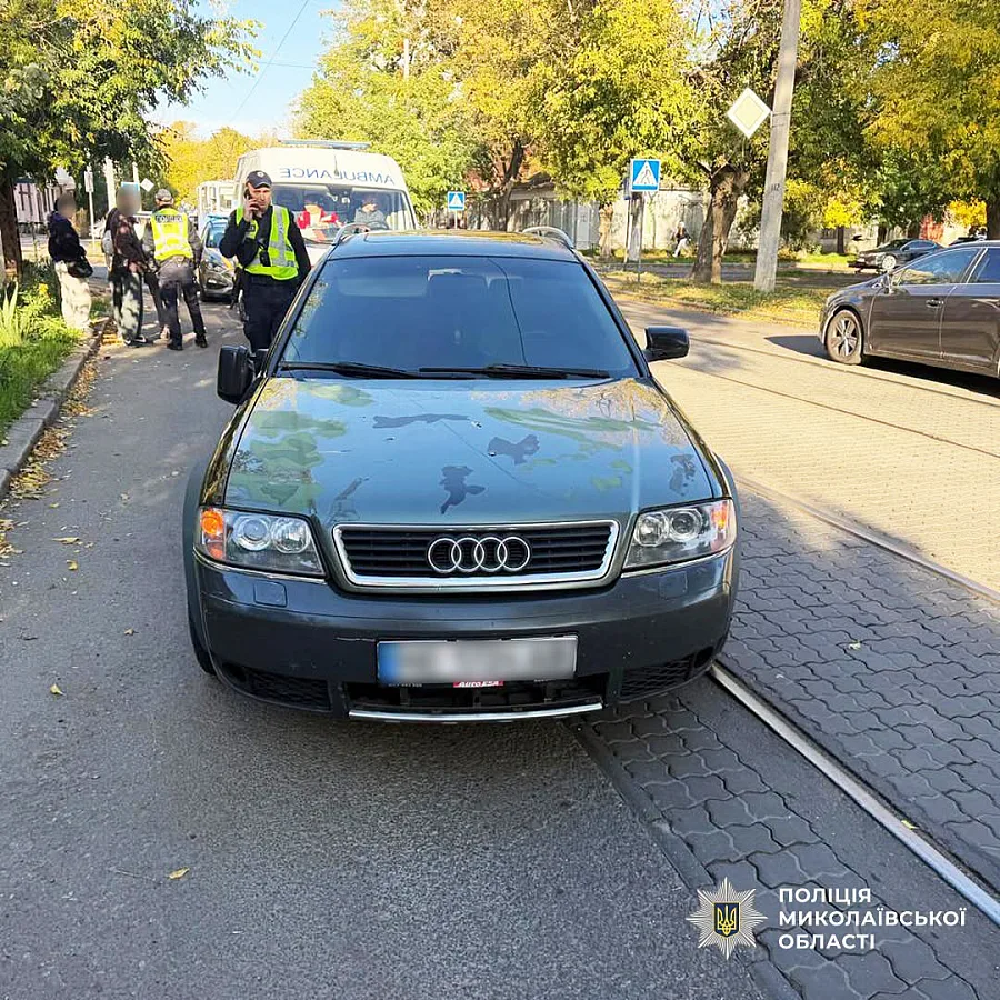 У Миколаєві шукають свідків ДТП, в якому Audi збила жінку
