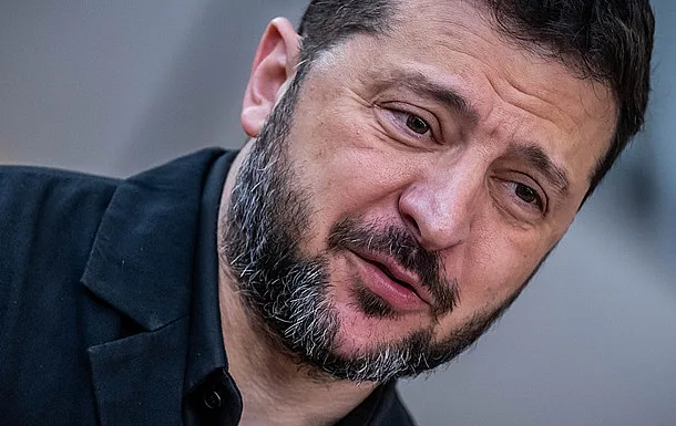 Зеленский заявил, что пойдет на президентские выборы, если они состоятся во время войны