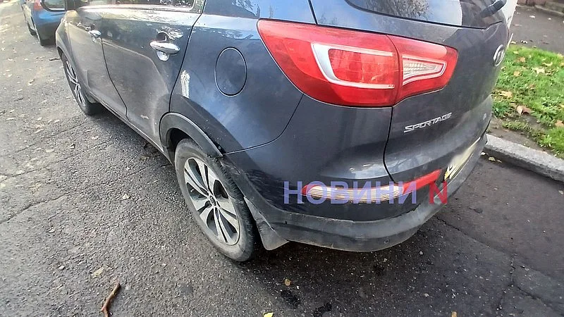 В Николаеве BMW занесло на перекрестке: автомобиль поочередно протаранил Kia и Opel