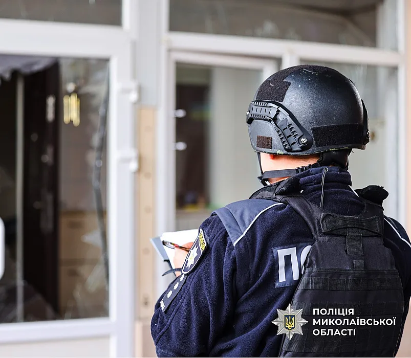 В полиции показали последствия ударов дронами по Николаеву (фото, видео)