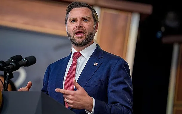 Вице-президент США Венс призвал Украину прекратить удары по российской энергетике