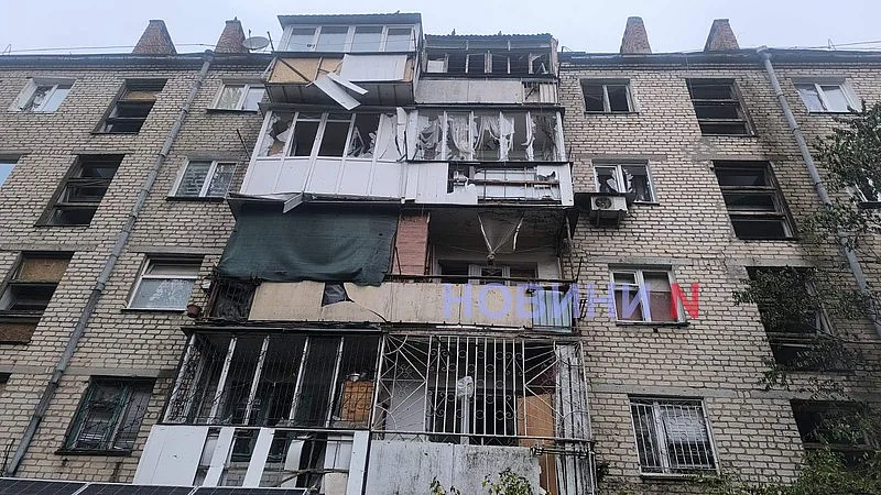 Появились фото и видео с места ночной атаки по Николаеву