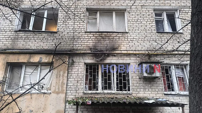 Появились фото и видео с места ночной атаки по Николаеву