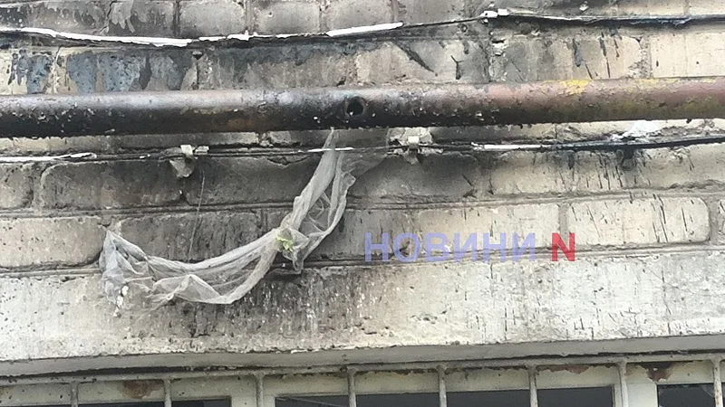 Появились фото и видео с места ночной атаки по Николаеву