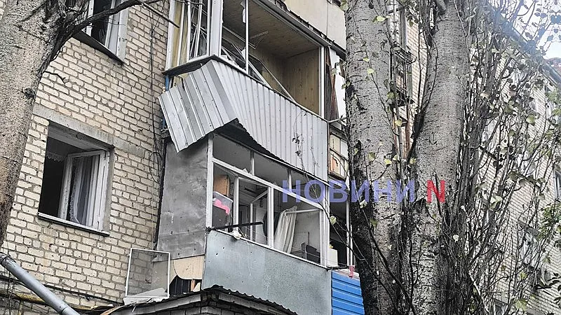 Появились фото и видео с места ночной атаки по Николаеву