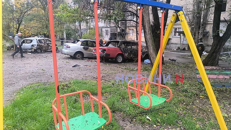 Появились фото и видео с места ночной атаки по Николаеву