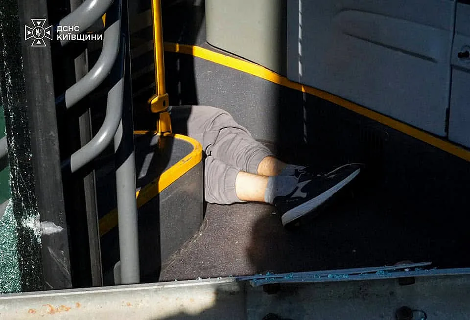 Дрон ударил по автомобилям на трассе \"Киев - Одесса\": погибли три человека, четверо ранены  (ФОТО 18+)