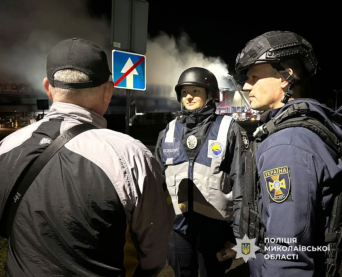 Удар по Первомайску: полиция показала фото и видео последствий