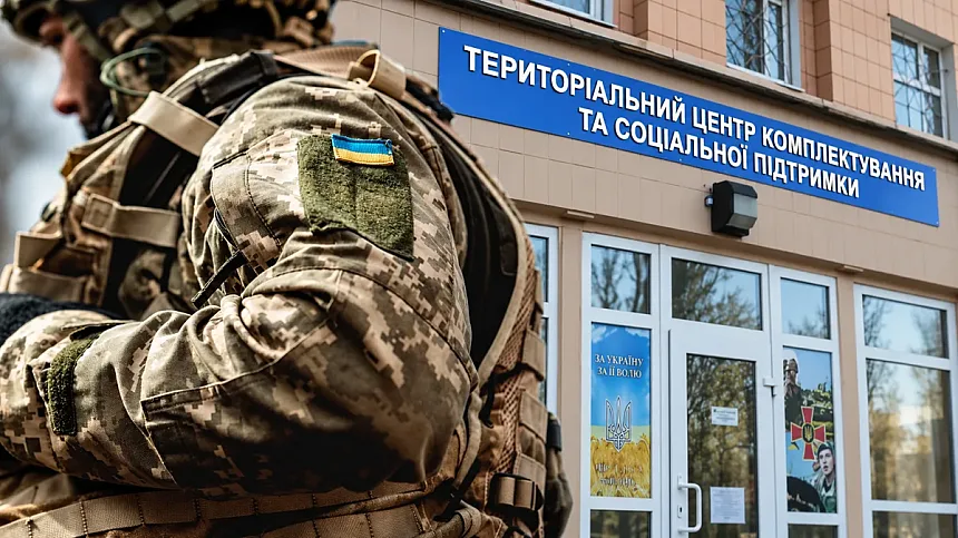 Военный с подагрой и глаукомой обжаловал заключение ВЛК о пригодности