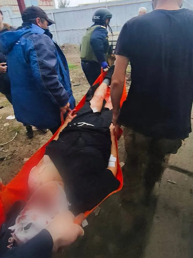 Удар по ферме на Сумщине, атаки на Днепр, в Запорожье перекрыли движение через ДнепроГЭС: что известно 