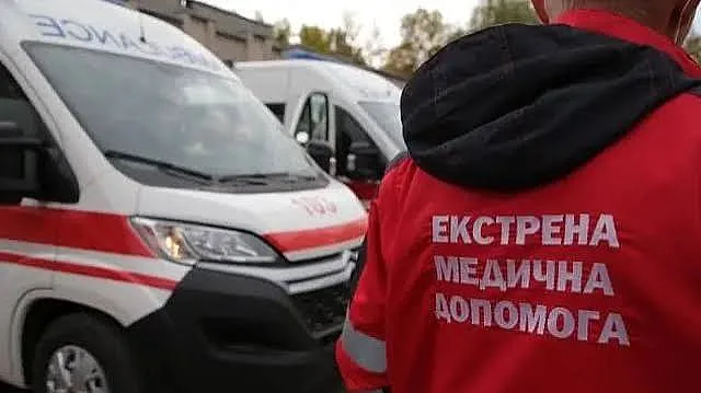 В Одессе на спортивной площадке умер 16-летний парень