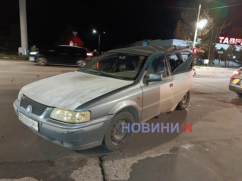В Николаеве «Мазда» протаранила «Саманд»: один водитель получил травмы