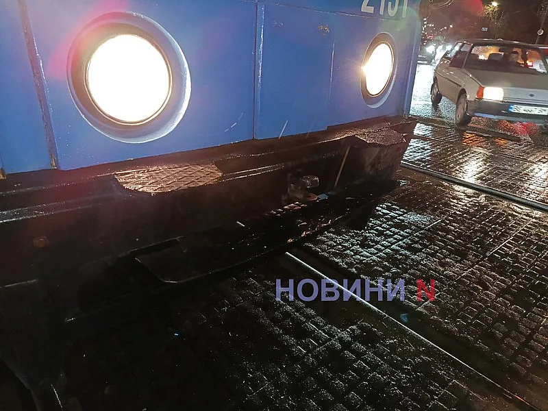 Два ДТП с одним трамваем произошли на проспекте в Николаеве (фото)
