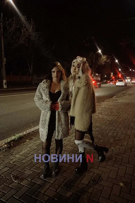 Костюмы, музыка и жуткая атмосфера: как Николаев празднует Хэллоуин (фоторепортаж)