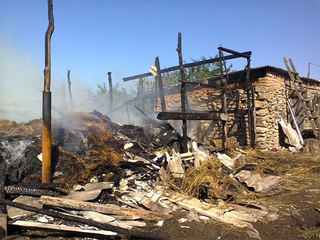 Пожар во дворе жителя Николаевщины уничтожил три тонны сена