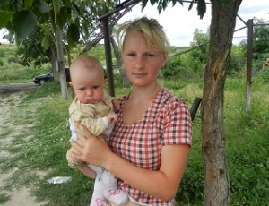 В Одесской области 17-летний отец бросил школьницу, которая чуть не родила на уроке