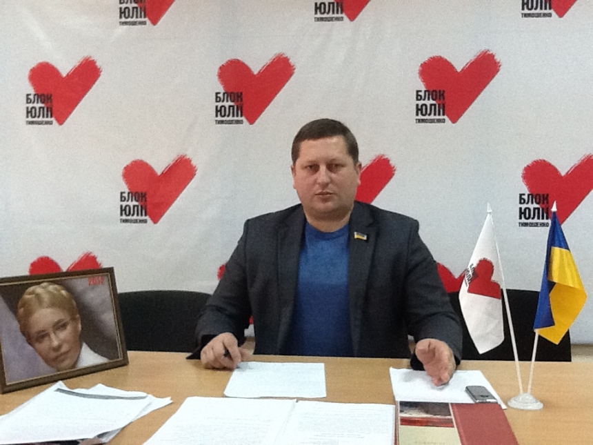 Депутат Николаевского облсовета Анатолий Катрич заявил о приостановлении своего членства в партии «Батькивщина»