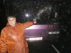 В Одесской области автобус с оппозиционерами забросали камнями
