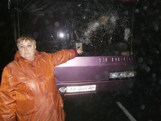 Милиция ищет хулиганов, забросавших камнями автобус с митингующими в Одесской области