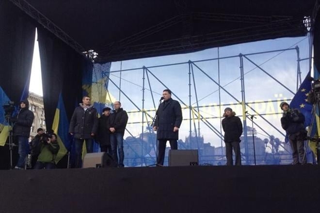 Кличко призвал участников майдана блокировать госучреждения