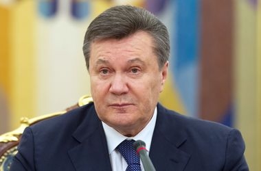 Янукович заявил, что по-прежнему считает себя президентом Украины и попросил Россию защитить его