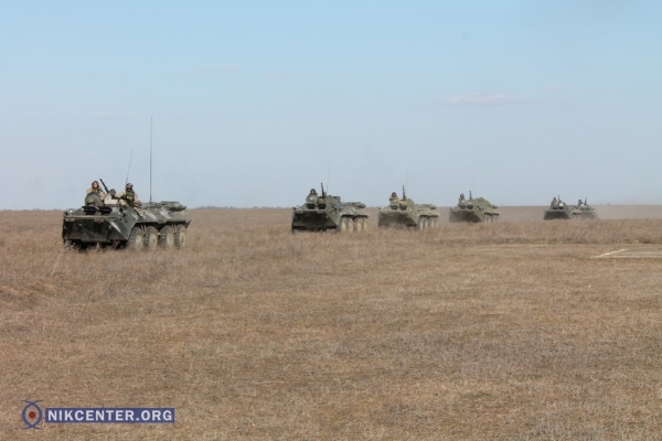 На полигоне под Николаевом проходят учения украинских военных. ФОТОРЕПОРТАЖ