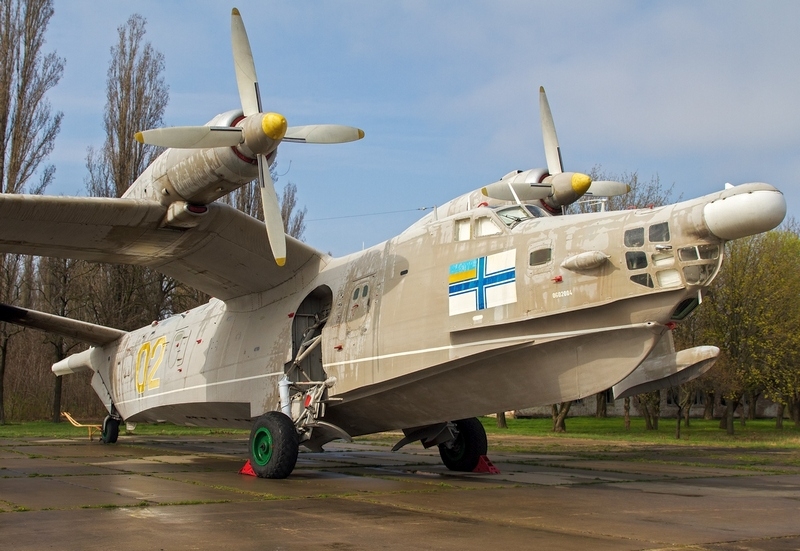 Самолет-амфибия морской авиации ВМС Украины прилетел в Николаев из Крыма