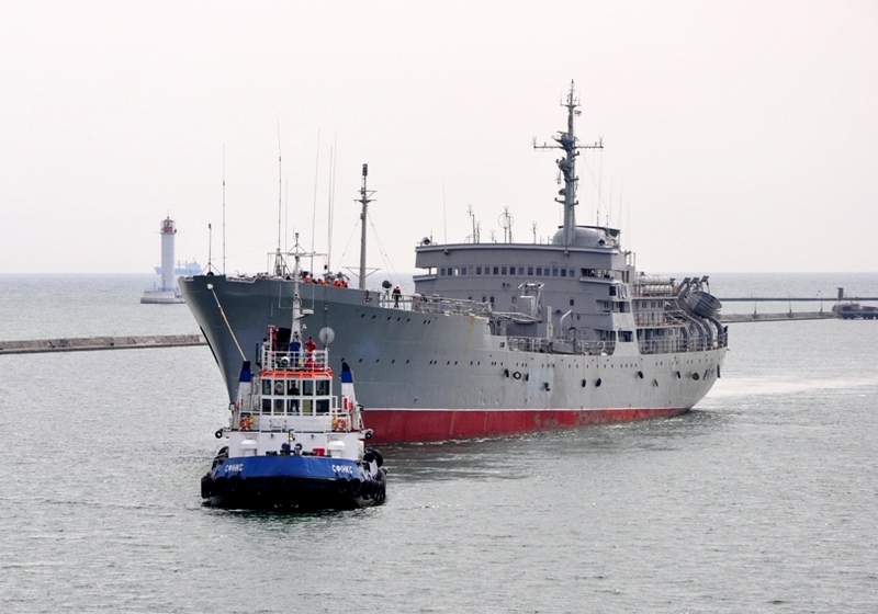 Корабль управления украинских ВМС «Донбасс» прибыл в Одессу из Крыма