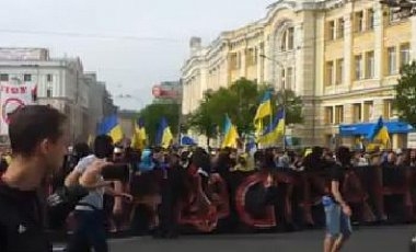 В столкновениях ультрас с пророссийскими активистами в Харькове пострадало 14  человек