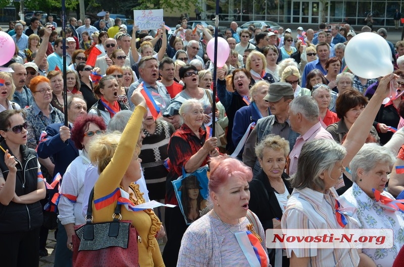 Праздничный митинг «антимайдана» в Николаеве прошел под знаком «большой единой родины»