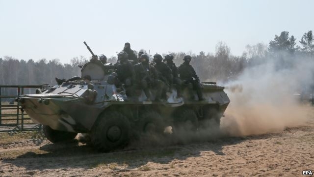 Нацгвардия призывает Порошенко ввести чрезвычайное положение на Донбассе 