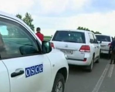 Наблюдателей ОБСЕ удерживают в Северодонецке в качестве живого щита
