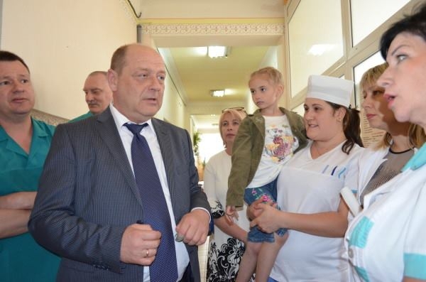 Юрий Антощенко продолжает помогать Ирине Алфимовой