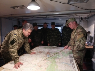Порошенко сообщил о возможных переговорах с Россией в последний день перемирия на Донбассе