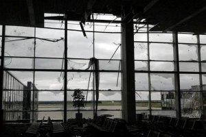 Силы АТО разблокировали аэропорт Луганска и прорвались в аэропорт Донецка