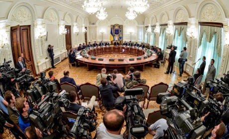Сегодня состоялись первые консультации на уровне руководства генеральных штабов Украины и РФ