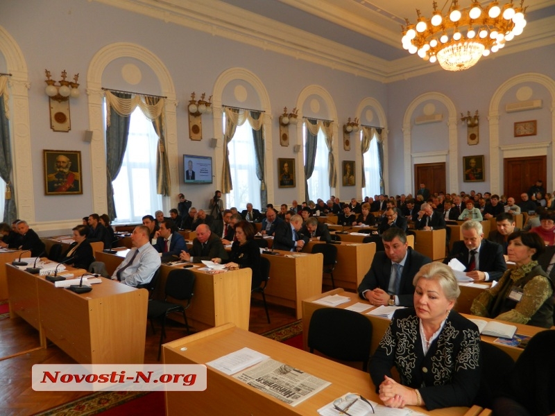 В Николаевском горсовете стало на одного депутата меньше